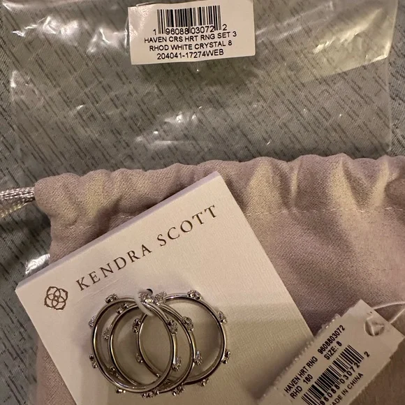 Kendra Scott Haven White Crystal Heart Ring set- size 8 - Picture 3 of 4